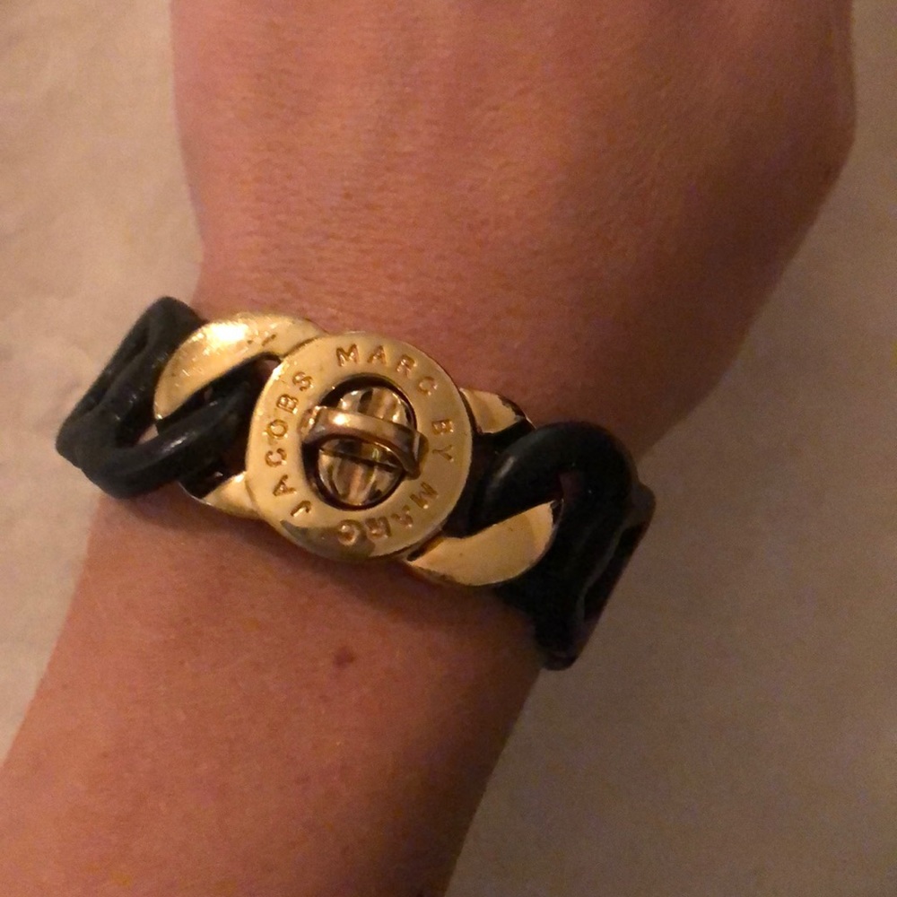Marc by Marc Jacobs black turnlock bracelet